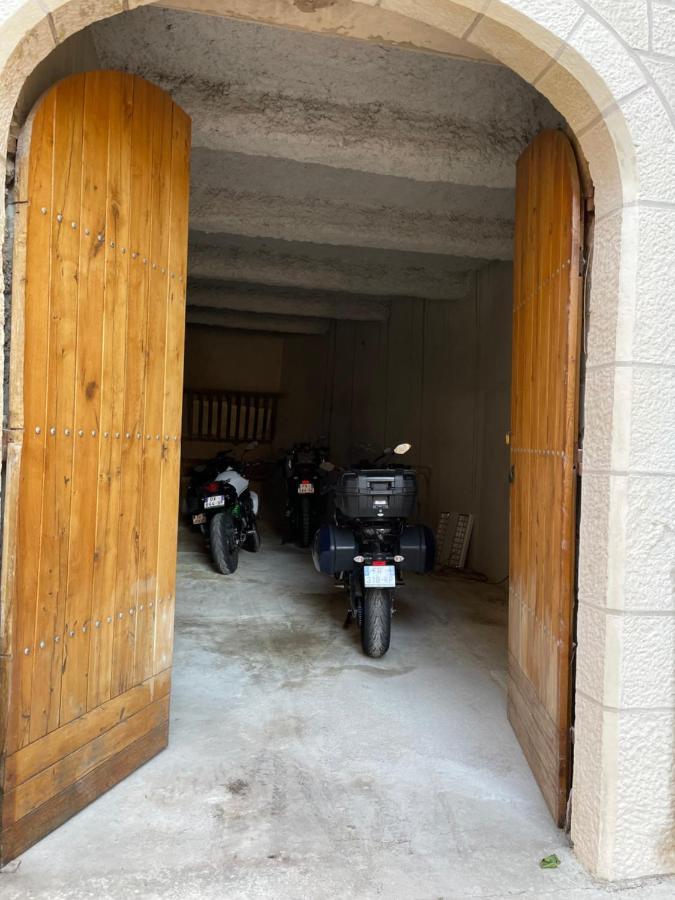 Suite Orientale Maison De L'Eglise Du Couvent Narbonne Exterior photo
